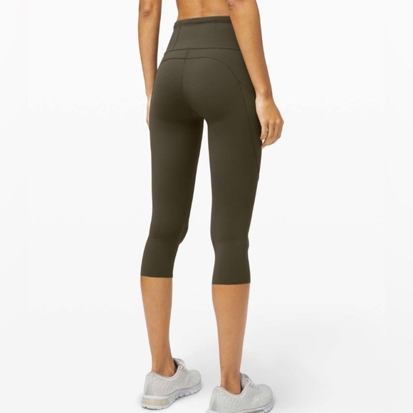 LULULEMON Fast and Free Crop II 19" *Non-Reflective
Dark Olive Size 4 - Picture 2 of 10